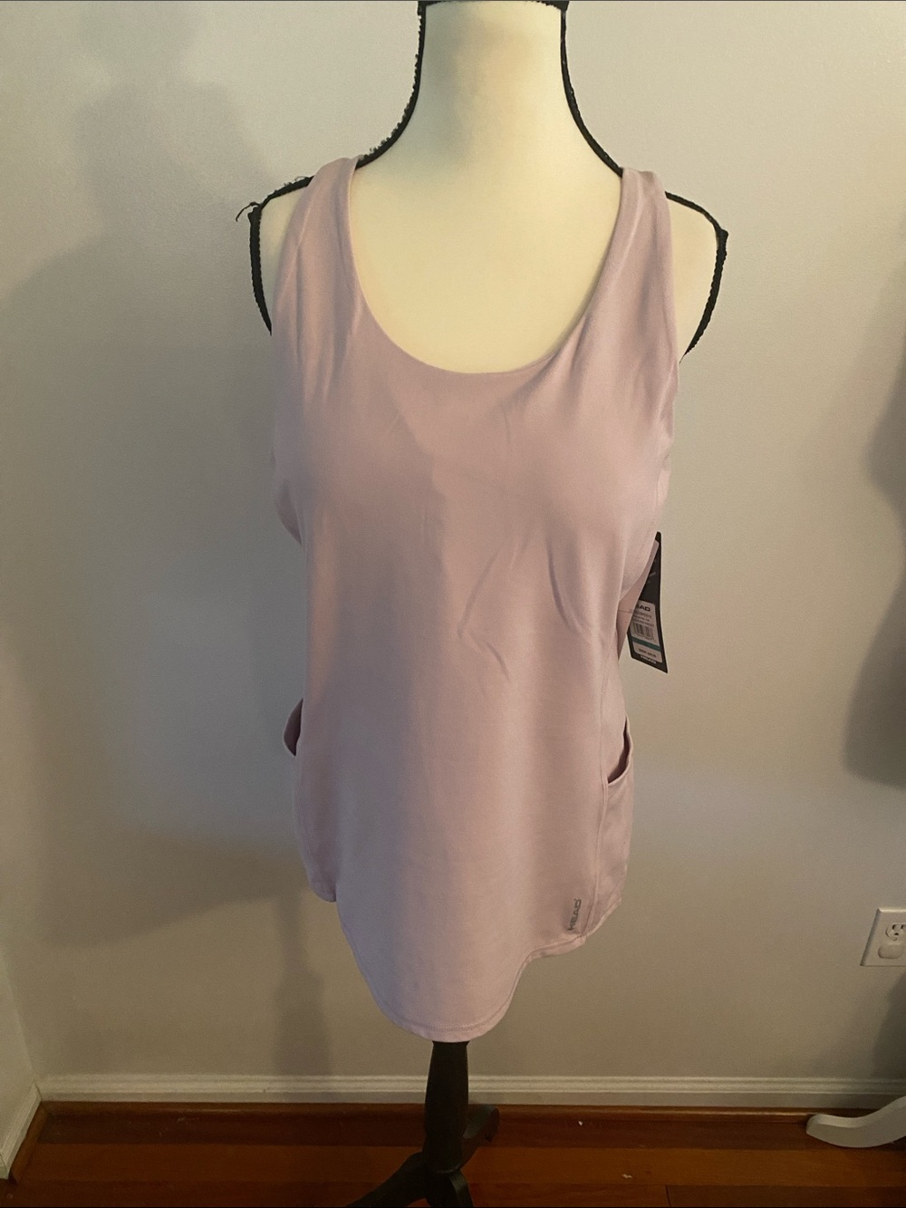 Head size XL bra tank with pockets NWt